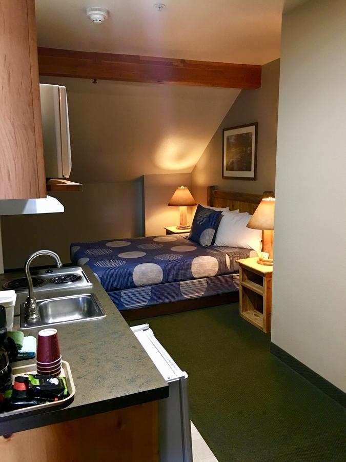 Boulder Creek Inn Donnelly Esterno foto