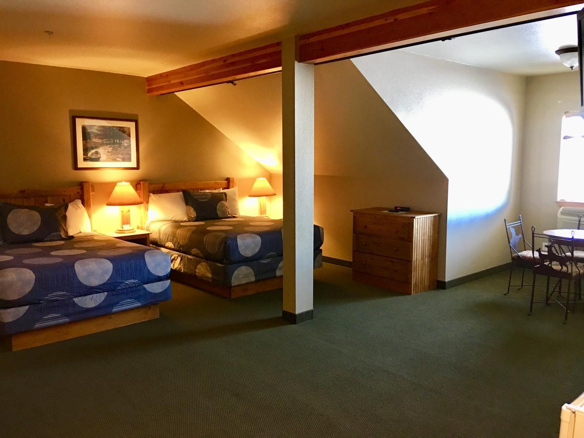 Boulder Creek Inn Donnelly Esterno foto