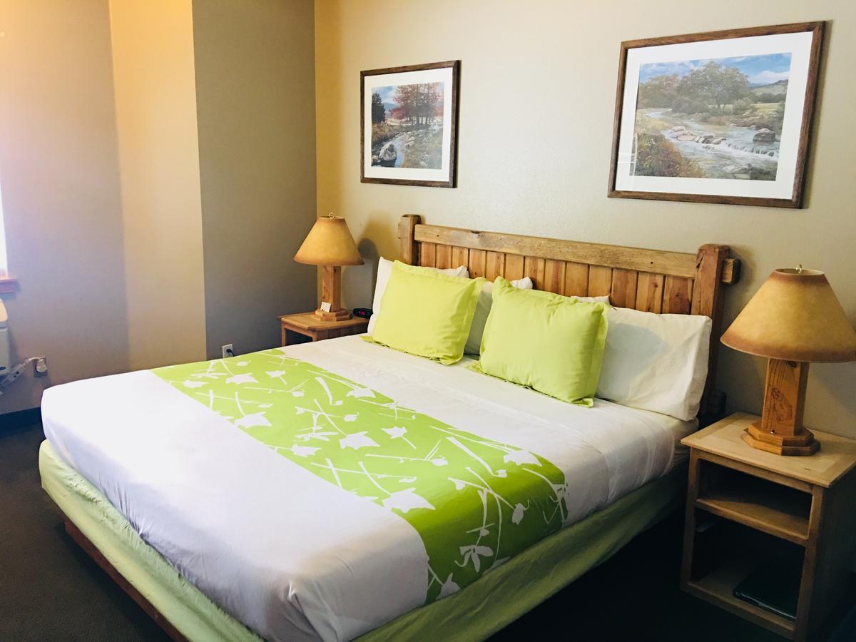 Boulder Creek Inn Donnelly Esterno foto