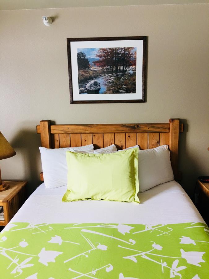 Boulder Creek Inn Donnelly Esterno foto