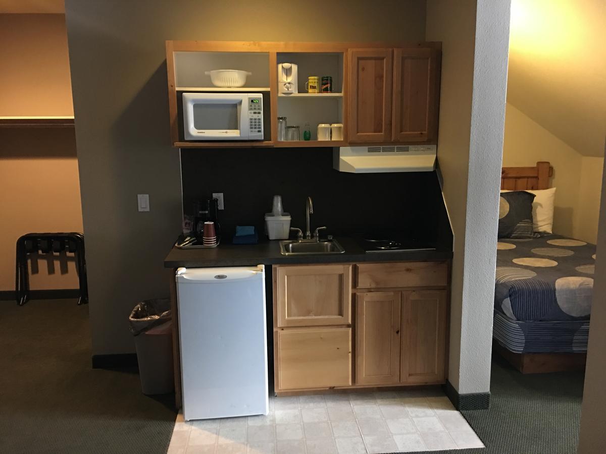 Boulder Creek Inn Donnelly Esterno foto