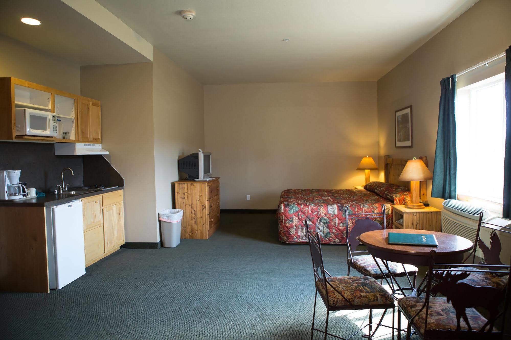 Boulder Creek Inn Donnelly Esterno foto